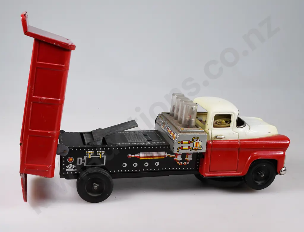 JAPANESE MADE TIN TOY TRUCKS Image 1++