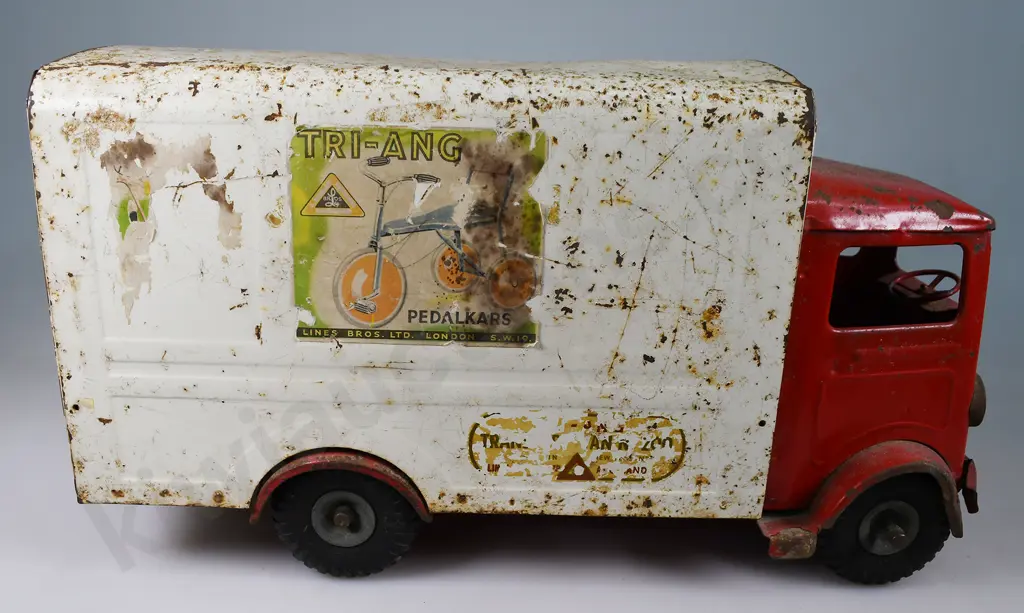 TRI-ANG  TRANSPORT VAN No. 200 Image 1++