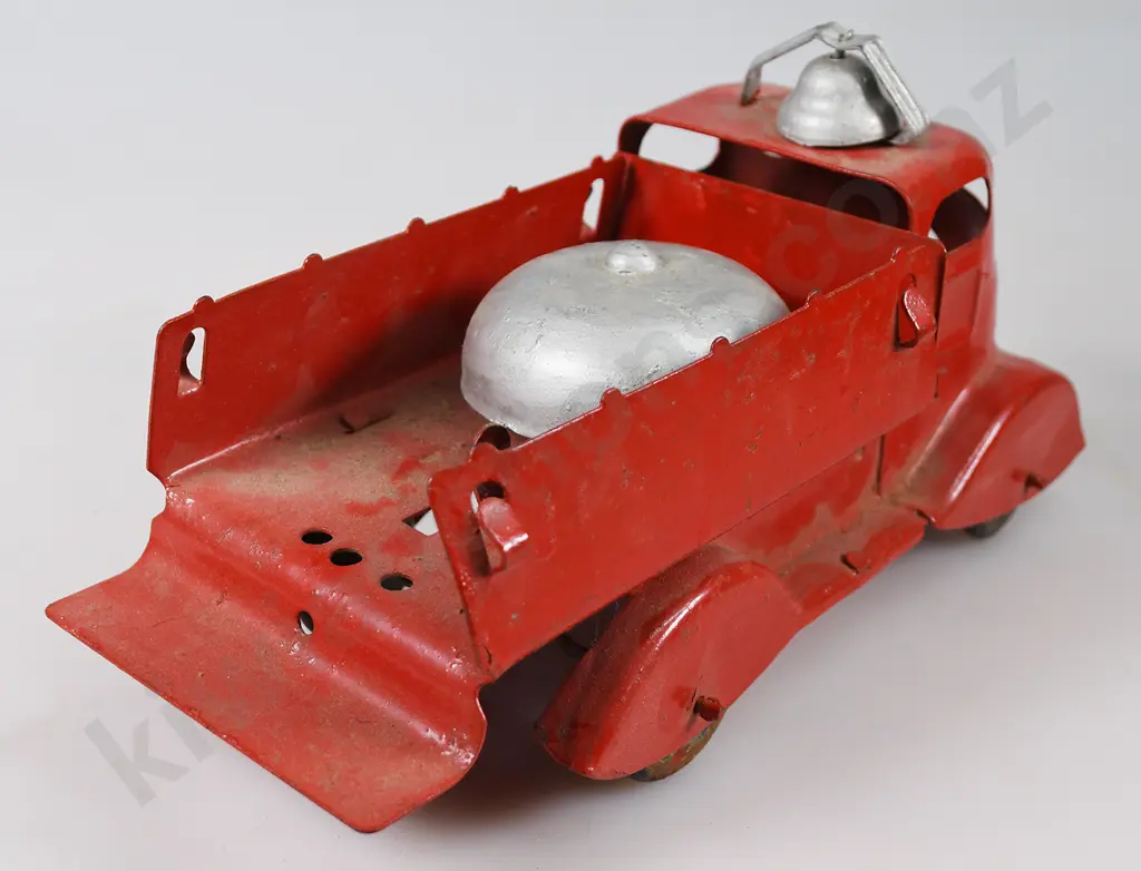 TRI-ANG FIRE ENGINE, TIPPING LORRY W555 Image 1++