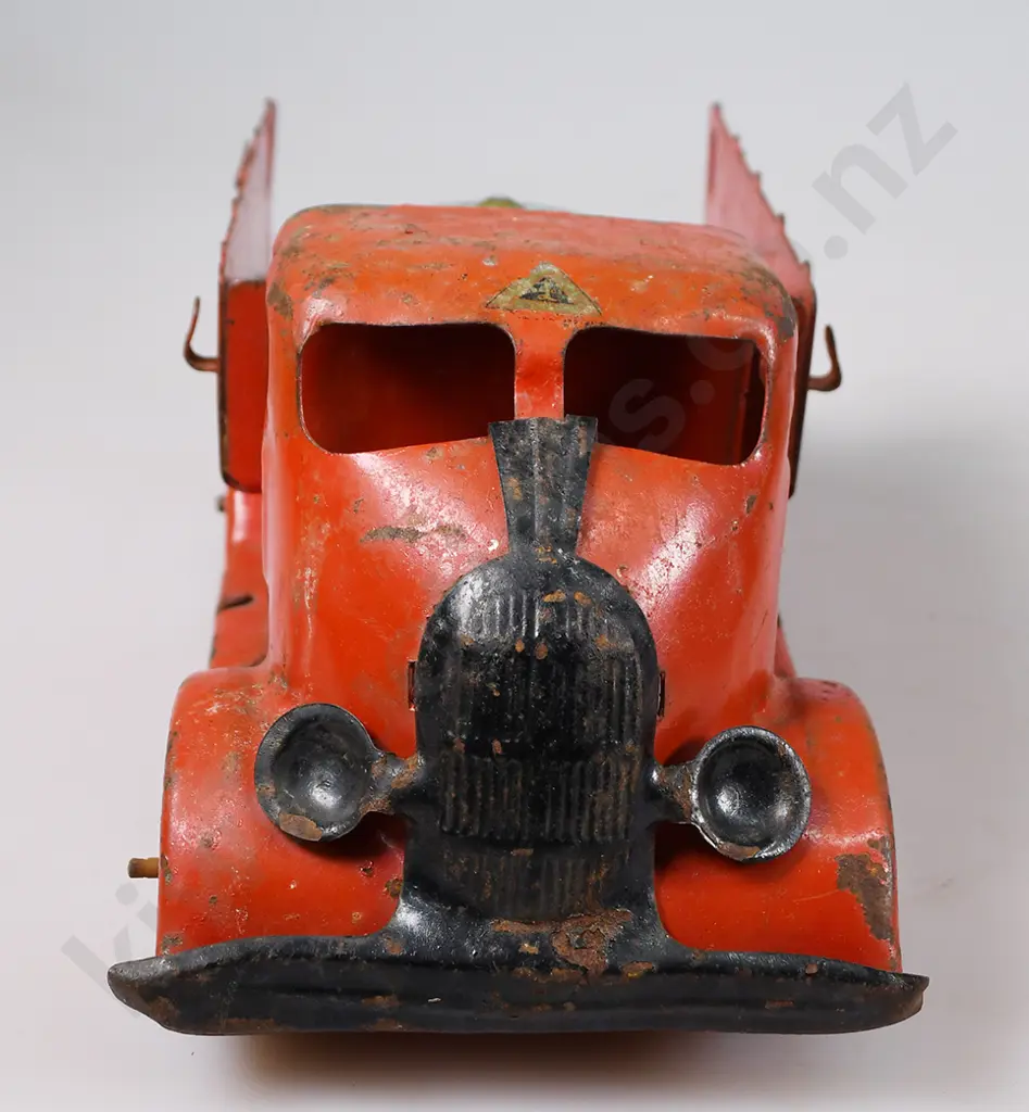 TRI-ANG FIRE ENGINE, TIPPING LORRY W555 Image 1++