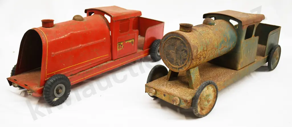 TRI-ANG LOCO ENGINE TRAINS Image 1++
