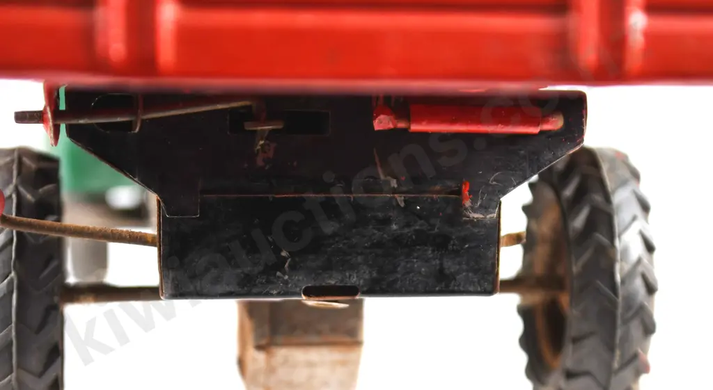 ASSORTED STEEL & TIN TOY TRUCKS Image 1++