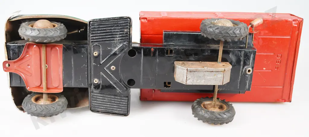 ASSORTED STEEL & TIN TOY TRUCKS Image 1++