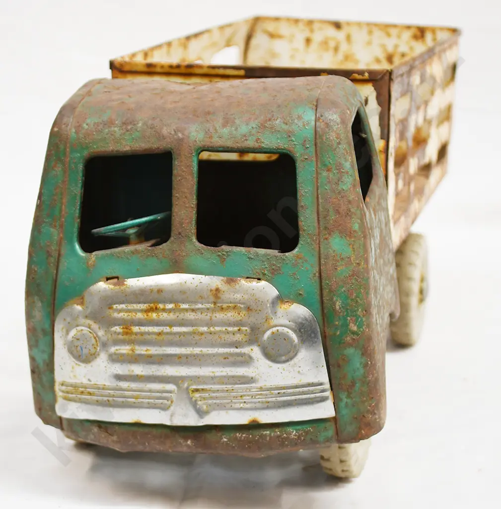 TRI-ANG DIESEL TIP LORRY, & FARM LORRY Image 1++