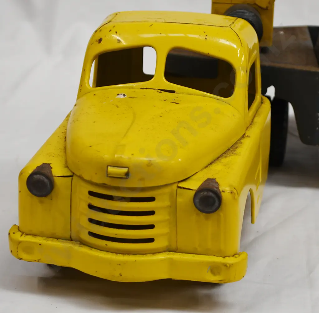 STRUCTCO STEEL TOY, WITH ENGINEERING PLANT TO TRAILER Image 1++