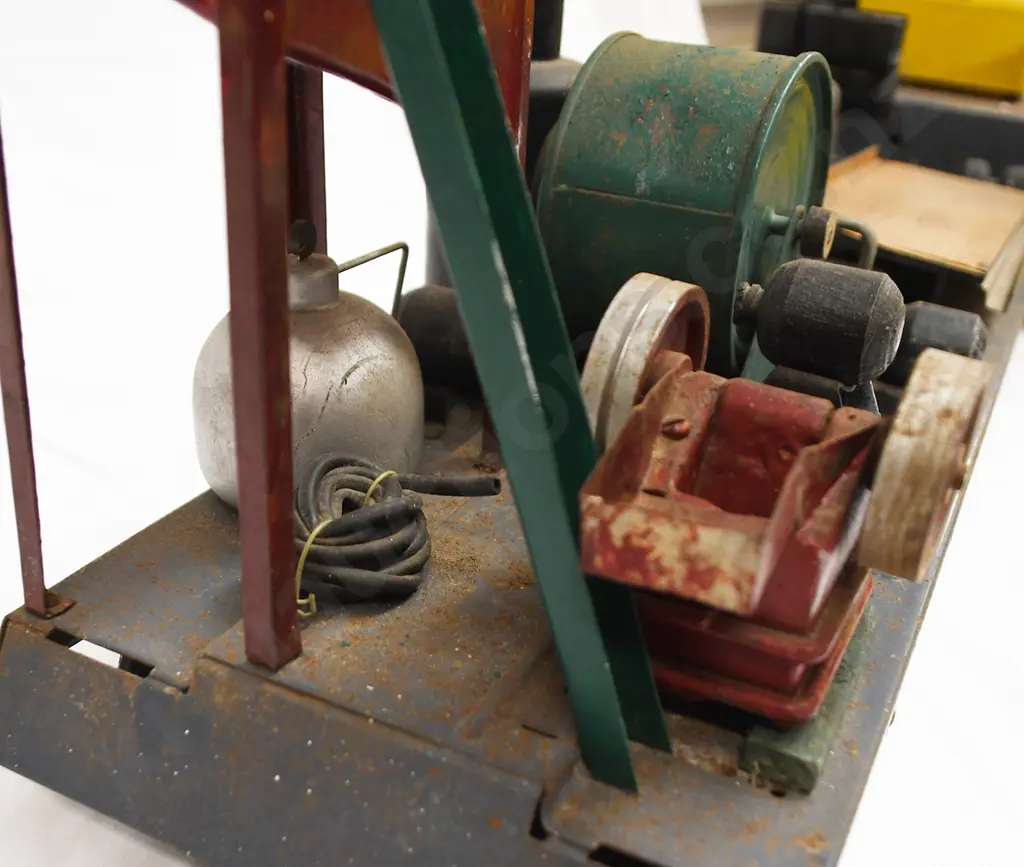 STRUCTCO STEEL TOY, WITH ENGINEERING PLANT TO TRAILER Image 1++