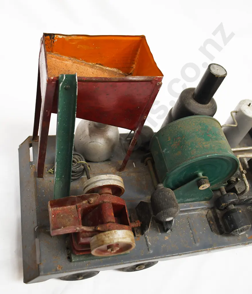 STRUCTCO STEEL TOY, WITH ENGINEERING PLANT TO TRAILER Image 1++