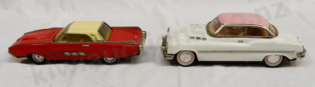 TIN TOY FORD THUNDERBIRDS & BUICK Image 1++