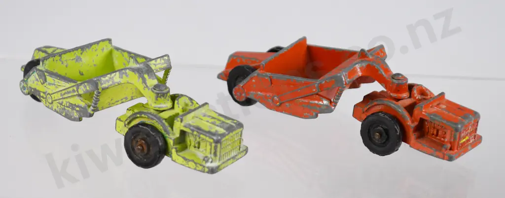 FUN HO MODEL TOYS x 12 Image 1++