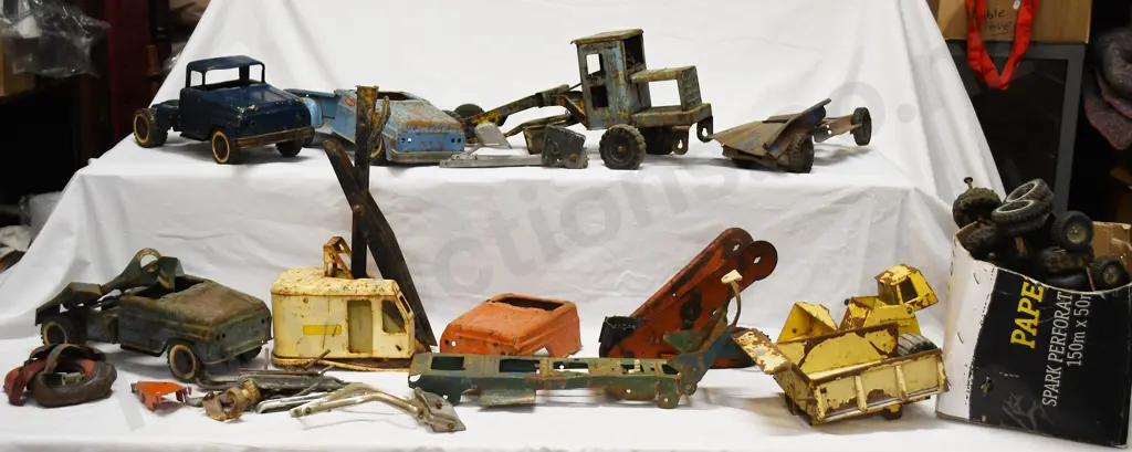 TONKA PARTS FOR RESTORATION - 1 Image 1++