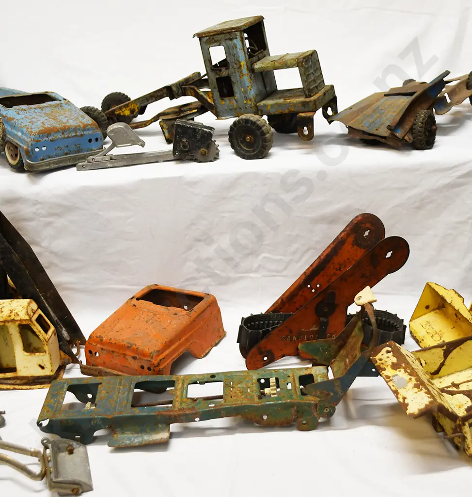 TONKA PARTS FOR RESTORATION - 1 Image 1++