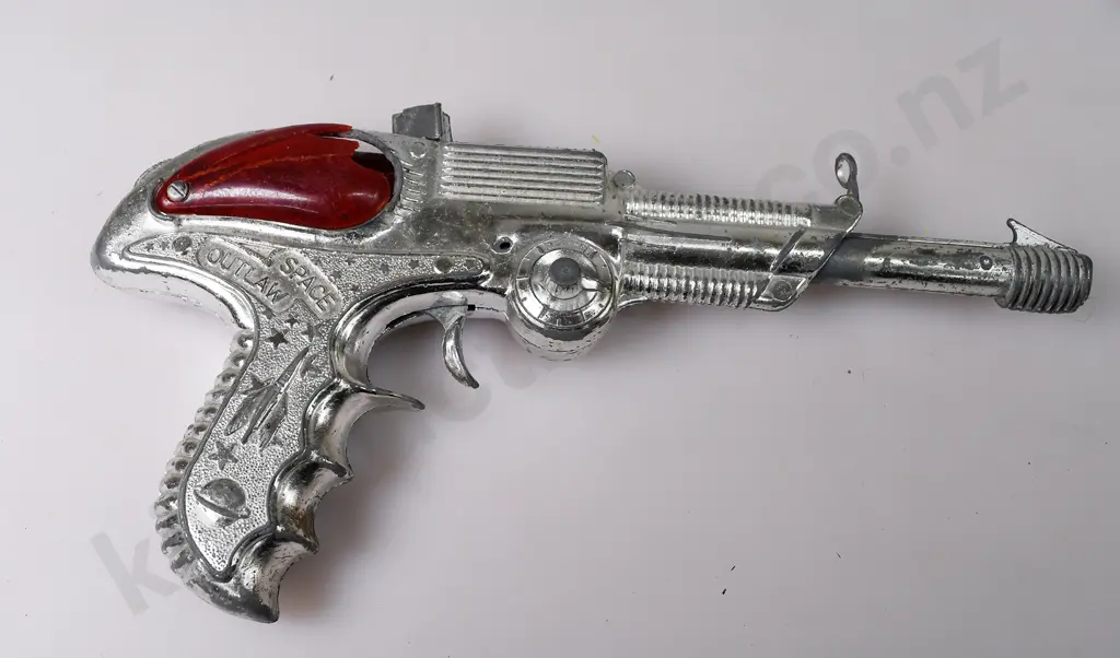 7 TOY GUNS Image 1++