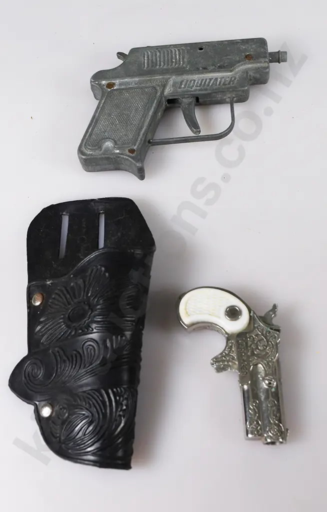 7 TOY GUNS Image 1++