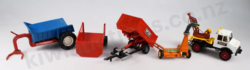 BRITAINS AGRICULTURAL MACHINERY Image 1++