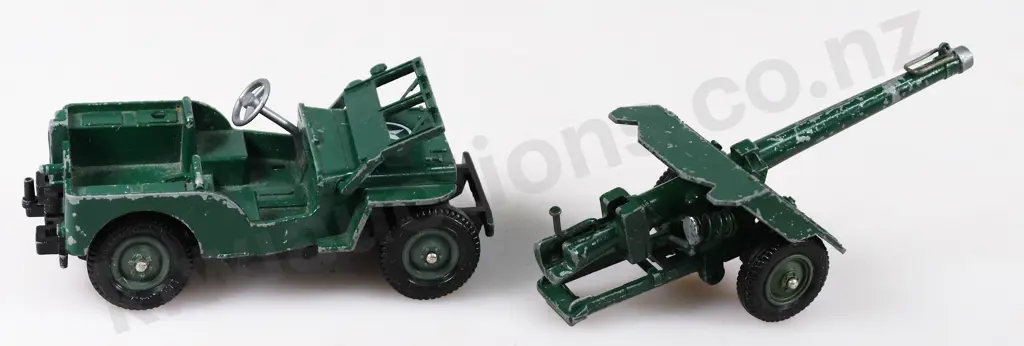 8 ASSORTED TOYS MODELS Image 1++