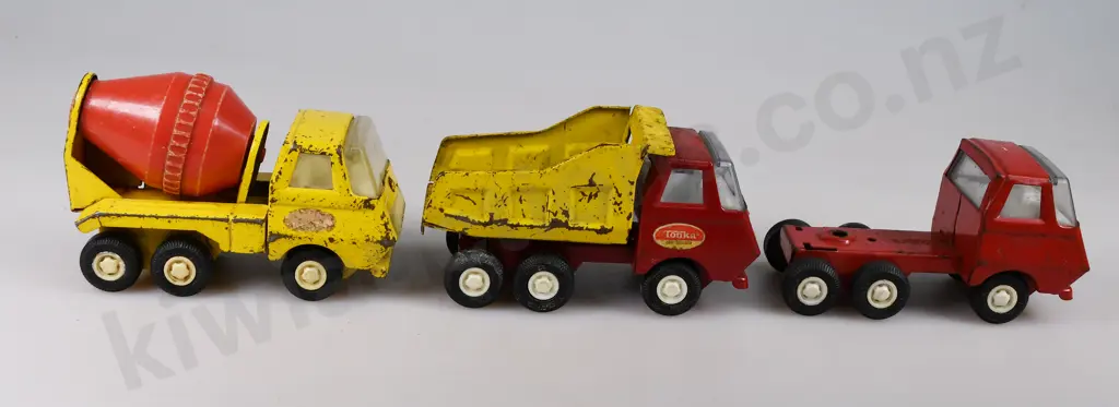 TONKA TOYS x 8 Image 1++