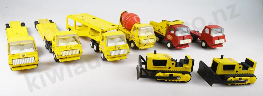 TONKA TOYS x 8 Image 1++