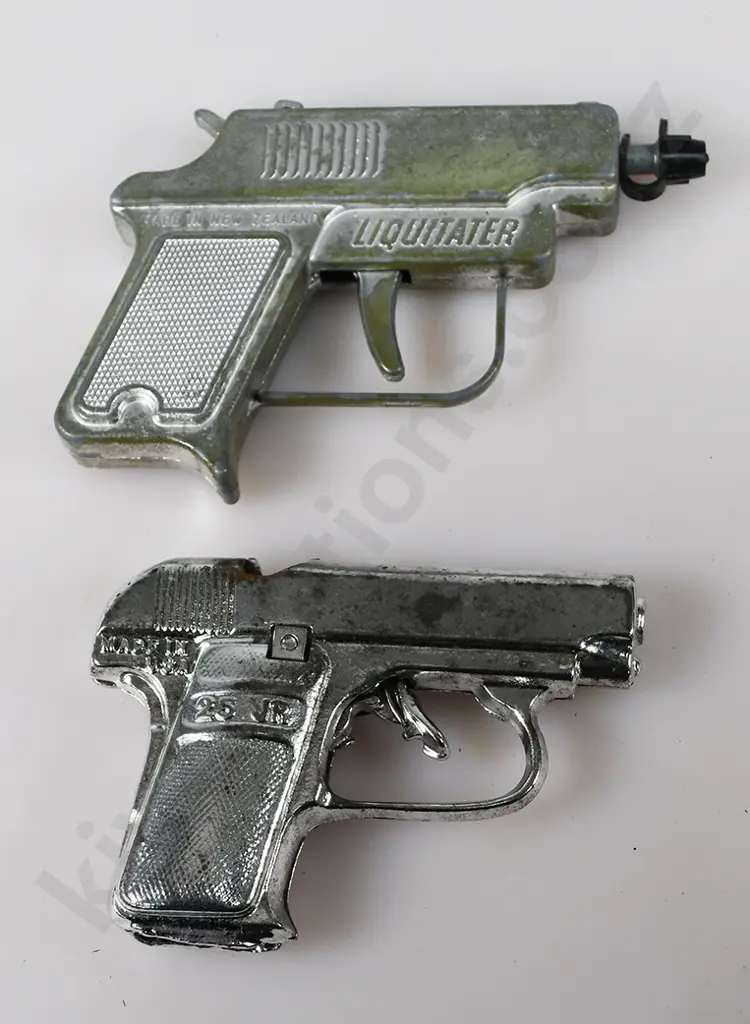 LIQUITATER & REPEATING CAP PISTOL TOY GUNS Image 1++