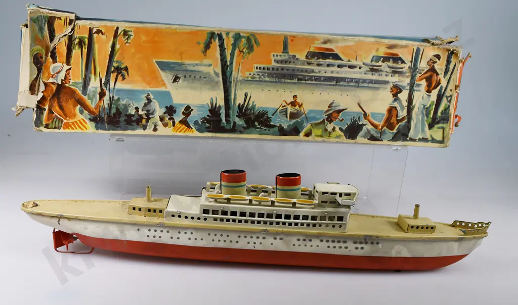 ARNOLD PRESSED TIN CRUISE SHIP Image 1++
