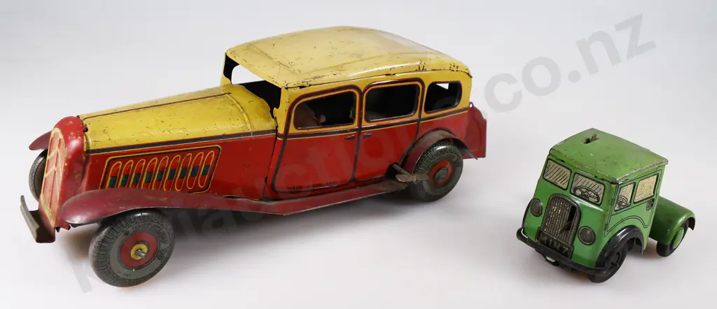METTOY TIN PLATE LIMOUSINE MINIMODELS LORRY Image 1++