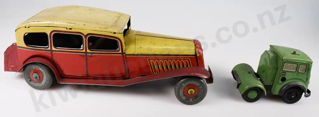 METTOY TIN PLATE LIMOUSINE MINIMODELS LORRY Image 1++