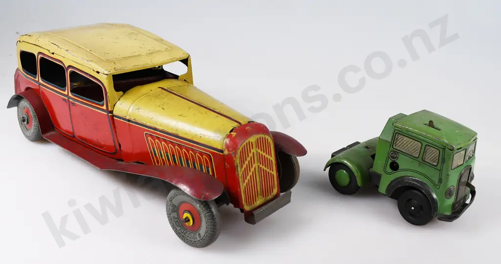 METTOY TIN PLATE LIMOUSINE MINIMODELS LORRY Image 1++