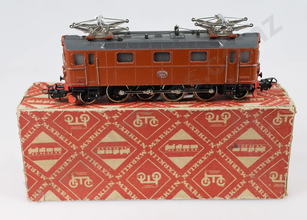 MARKLIN TRAIN LOCOMOTIVE & ROLLING STOCK Image 1++