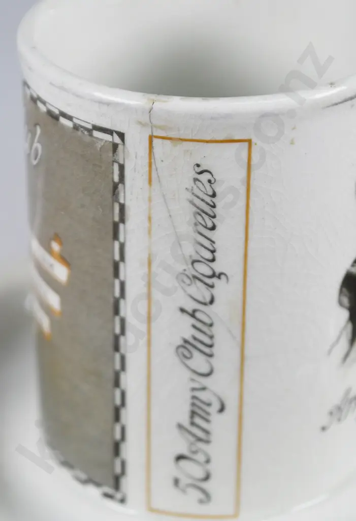 ARMY CLUB CIGARETTES ASHTRAY/CIGARETTE HOLDER Image 1++
