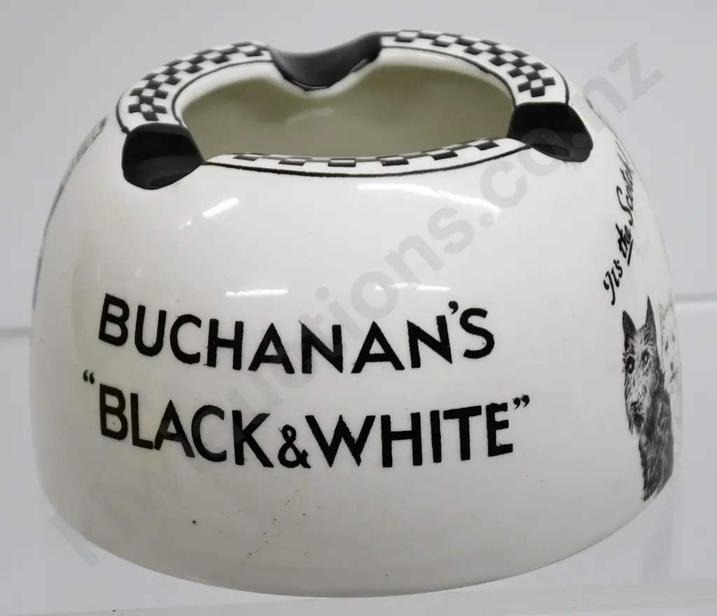 BUCHANAN’S BLACK & WHITE WHISKY ASHTRAY Image 1++