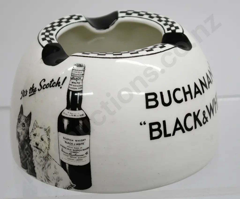 BUCHANAN’S BLACK & WHITE WHISKY ASHTRAY Image 1++