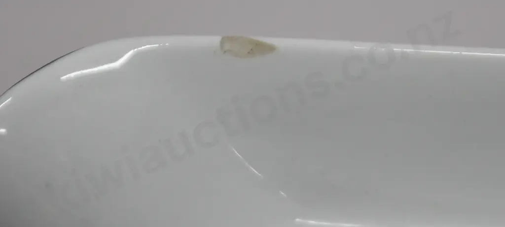 BLACK & WHITE SCOTCH WHISKY ADVERTISING ASHTRAY Image 1++