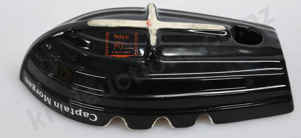 CAPTAIN MORGAN RUM ADVERTISING BOAT SHAPED ASHTRAY Image 1++