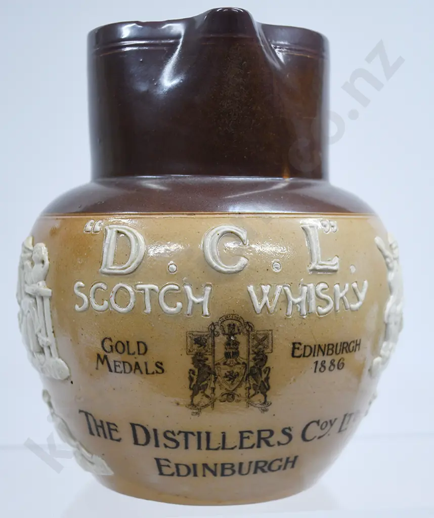 DCL SCOTCH WHISKY THE DISTILLERS DOULTON JUG Image 1++