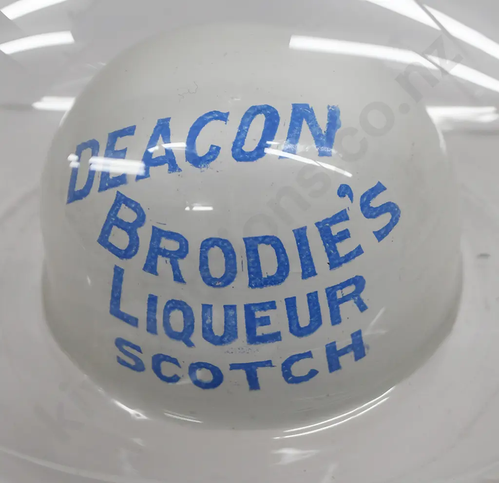 DEACON BRODIE'S LIQUEUR SCOTCH CARAFE Image 1++
