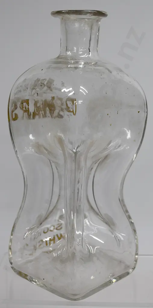 DEWAR’S PINCH WAISTED WHISKY DECANTER Image 1++