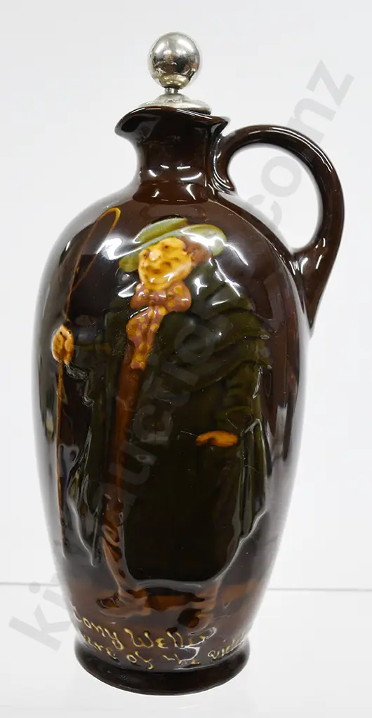 DEWARS KINGSWARE FLASK TONY WELLER Image 1++