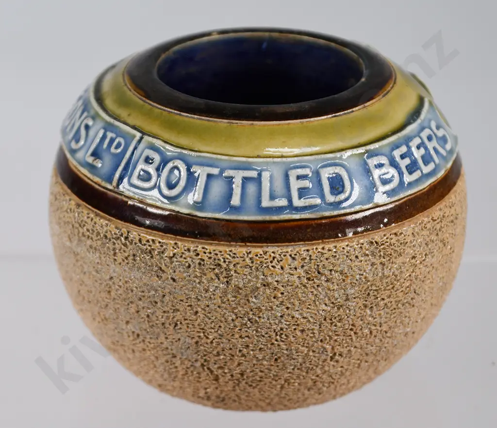 FOSTER BOTTLED BEERS VESTA HOLDER STRIKER Image 1++