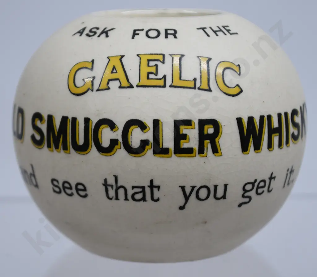 GAELIC OLD SMUGGLER WHISKY VESTA HOLDER Image 1++