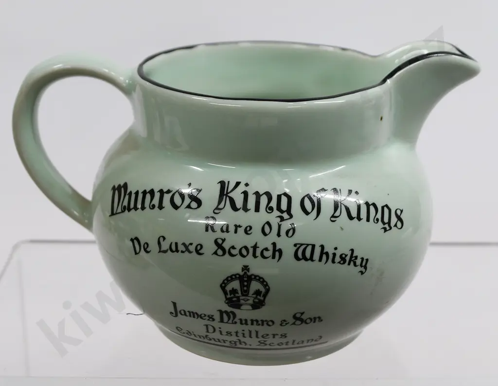 MUNRO'S WHISKY ADVERTISING WHISKEY WATER JUG Image 1++