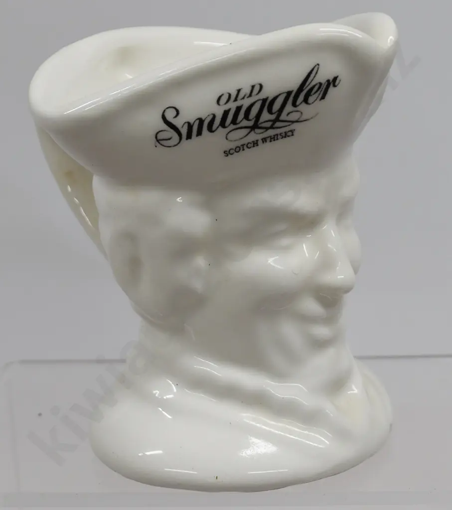 OLD SMUGGLER ADVERTISING WHISKY WATER JUG Image 1++