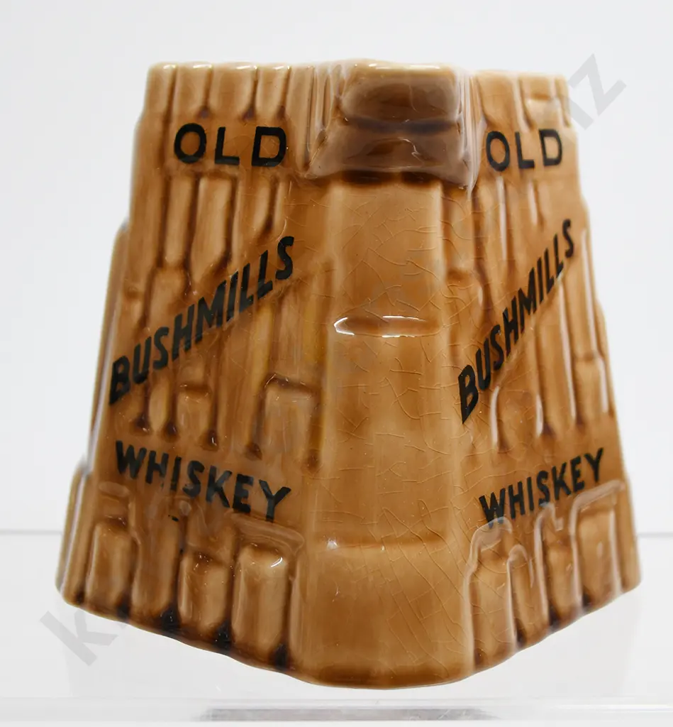 OLD BUSHMILLS WHISKEY ADVERTISING WATER JUG Image 1++