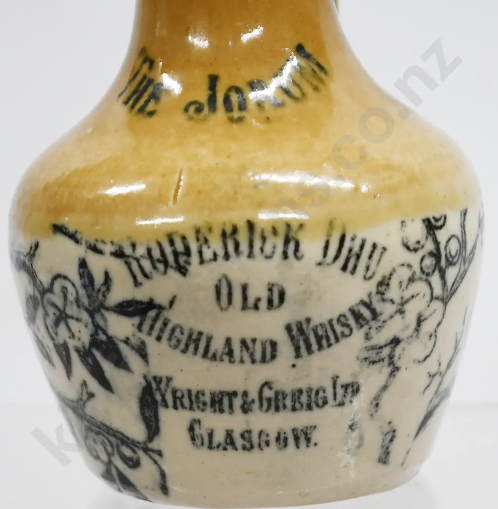 RODERICK DHU STONEWARE WHISKY JUG Image 1++