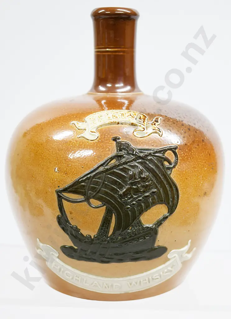 SPECIAL HIGHLAND WHISKY STONEWARE WHISKY JUG Image 1++