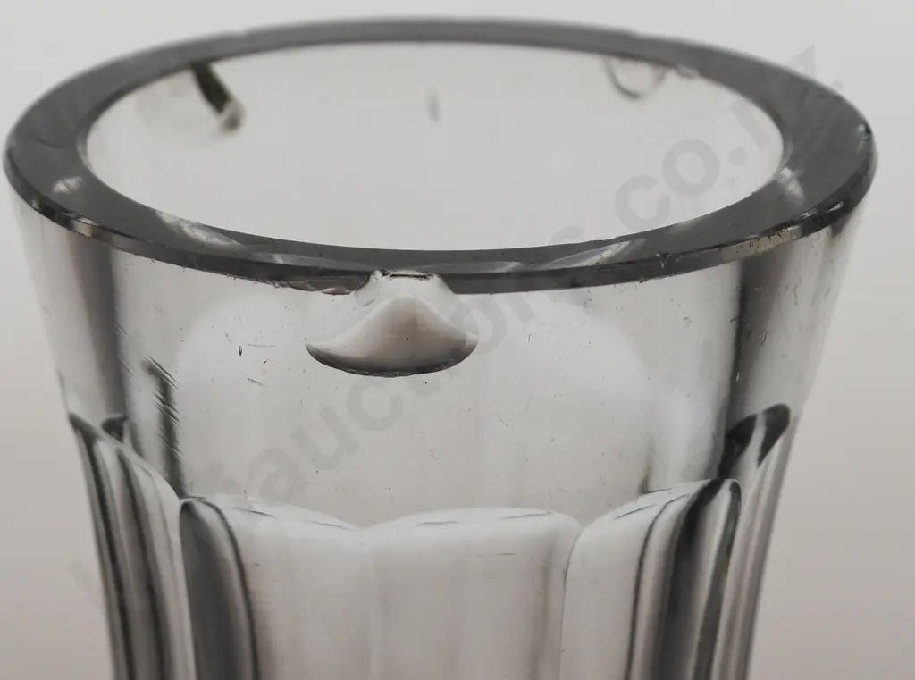 USHERS WHISKY ADVERTISING CARAFE Image 1++