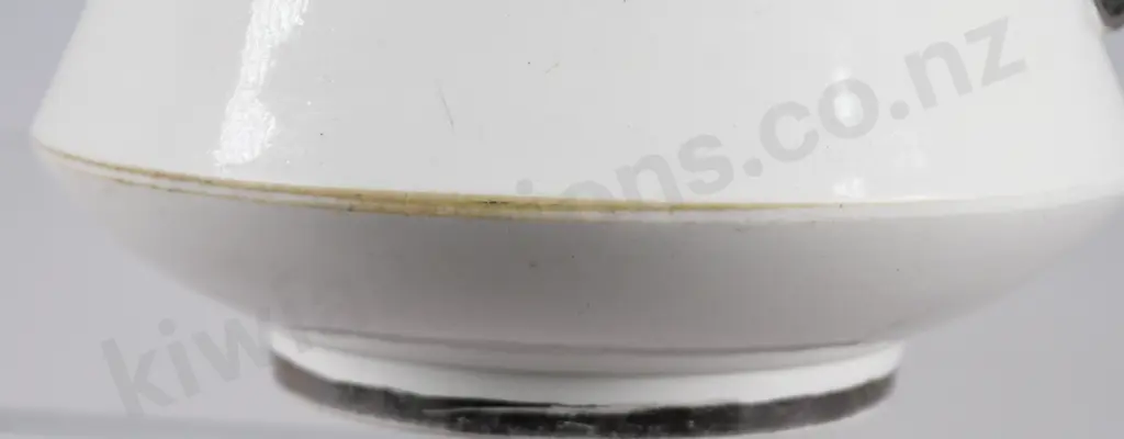 WHITE HORSE WHISKY WATER JUG Image 1++