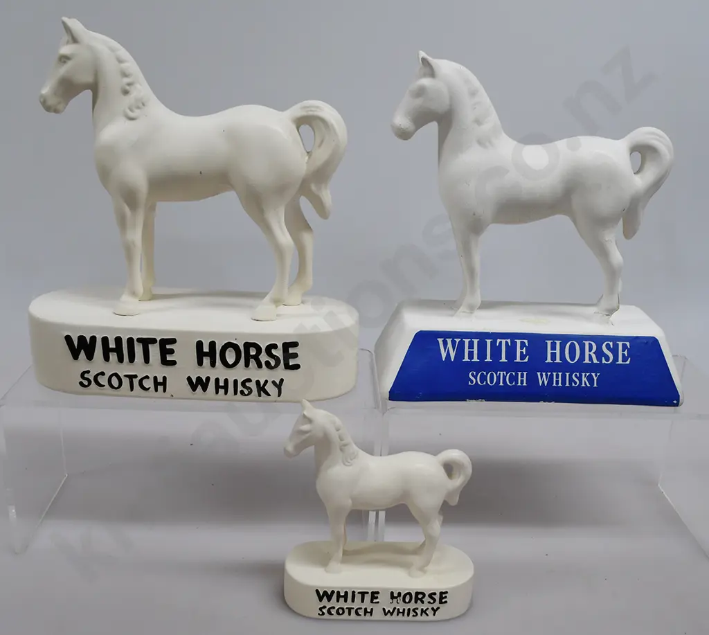 WHITE HORSE WHISKY ADVERTISING FIGURES Image 1++