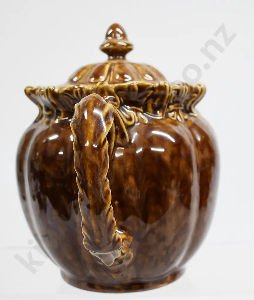 TEMUKA WARE DARK TAN TEAPOT SIGNED LOVATT Image 1++