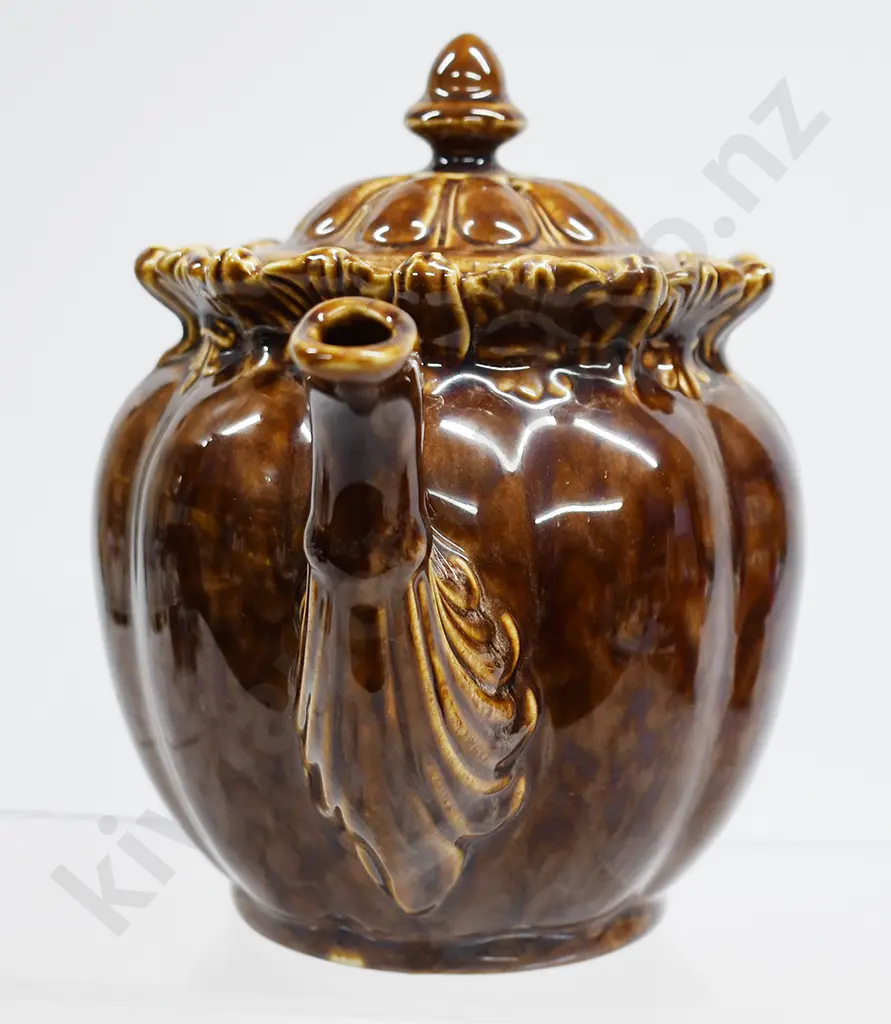 TEMUKA WARE DARK TAN TEAPOT SIGNED LOVATT Image 1++