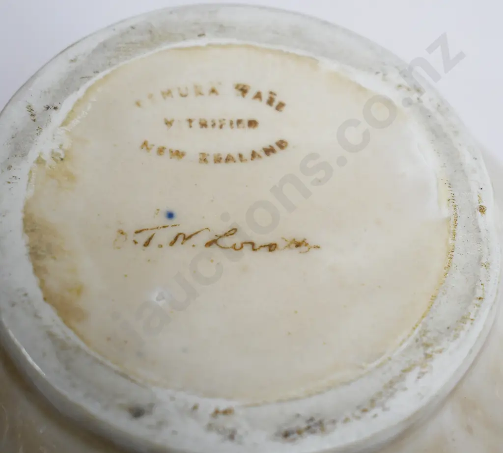 TEMUKA WARE OATMEAL TEAPOT SIGNED LOVATT Image 1++