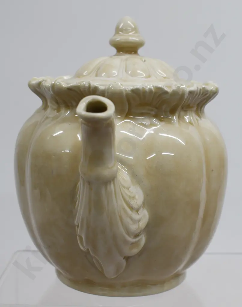 TEMUKA WARE OATMEAL TEAPOT SIGNED LOVATT Image 1++